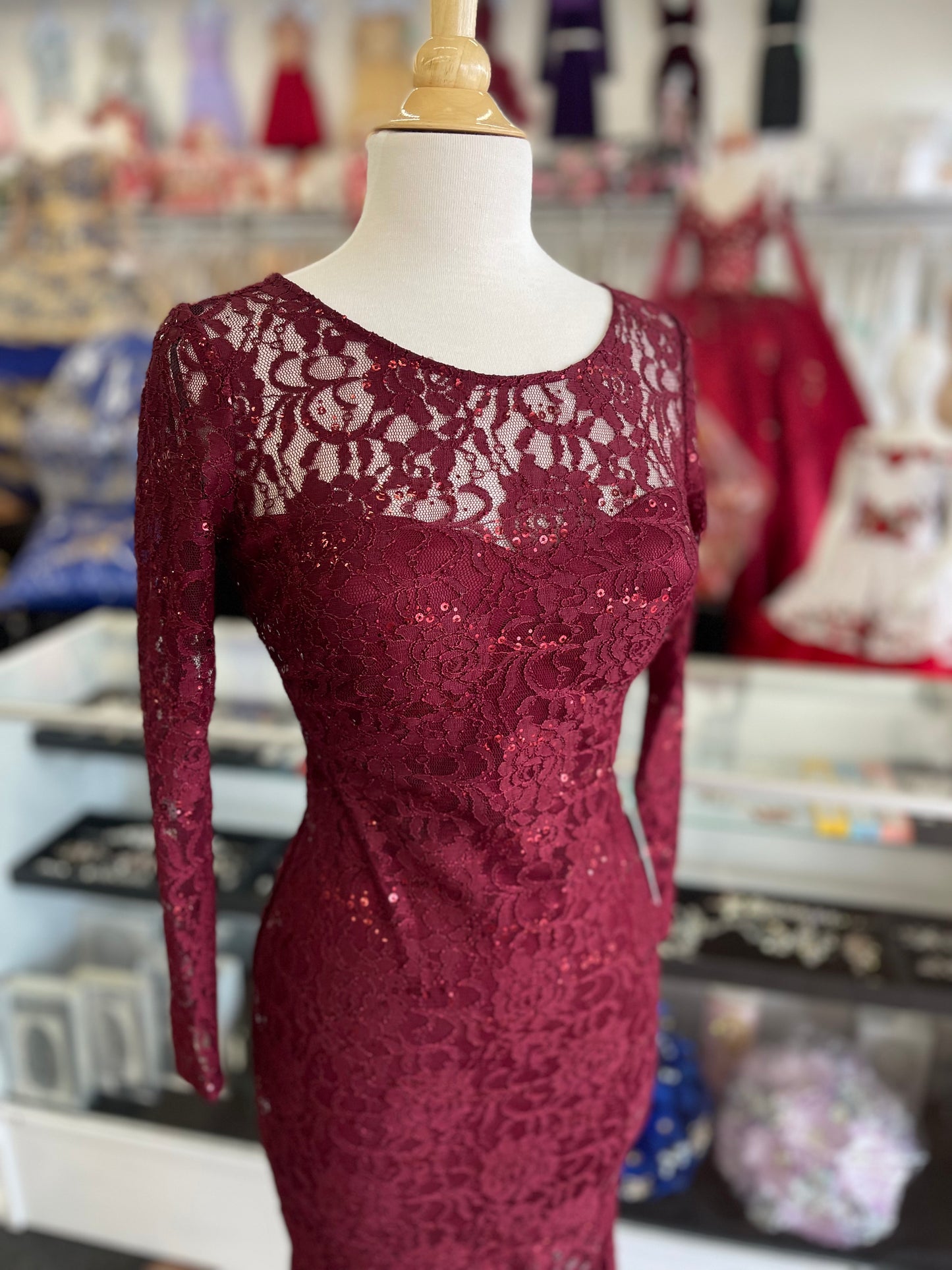 Ev3173 Lily’s Burgundy Lace Dress