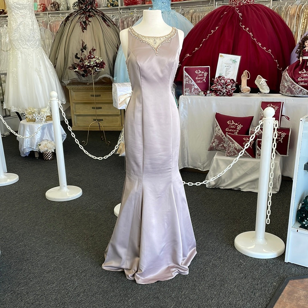 Lily’s Mocha open lace emerald Back DQ6696