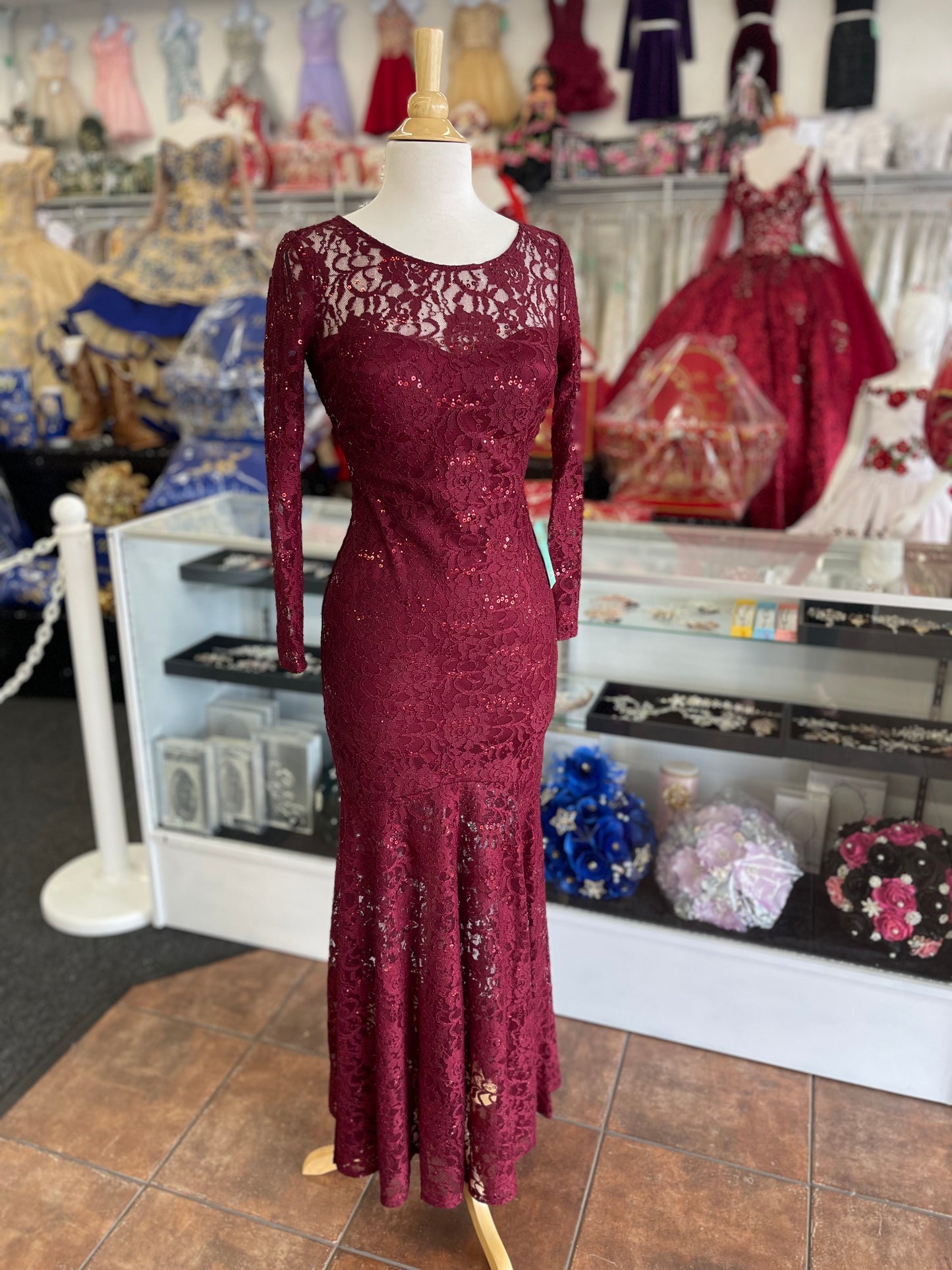 Ev3173 Lily’s Burgundy Lace Dress