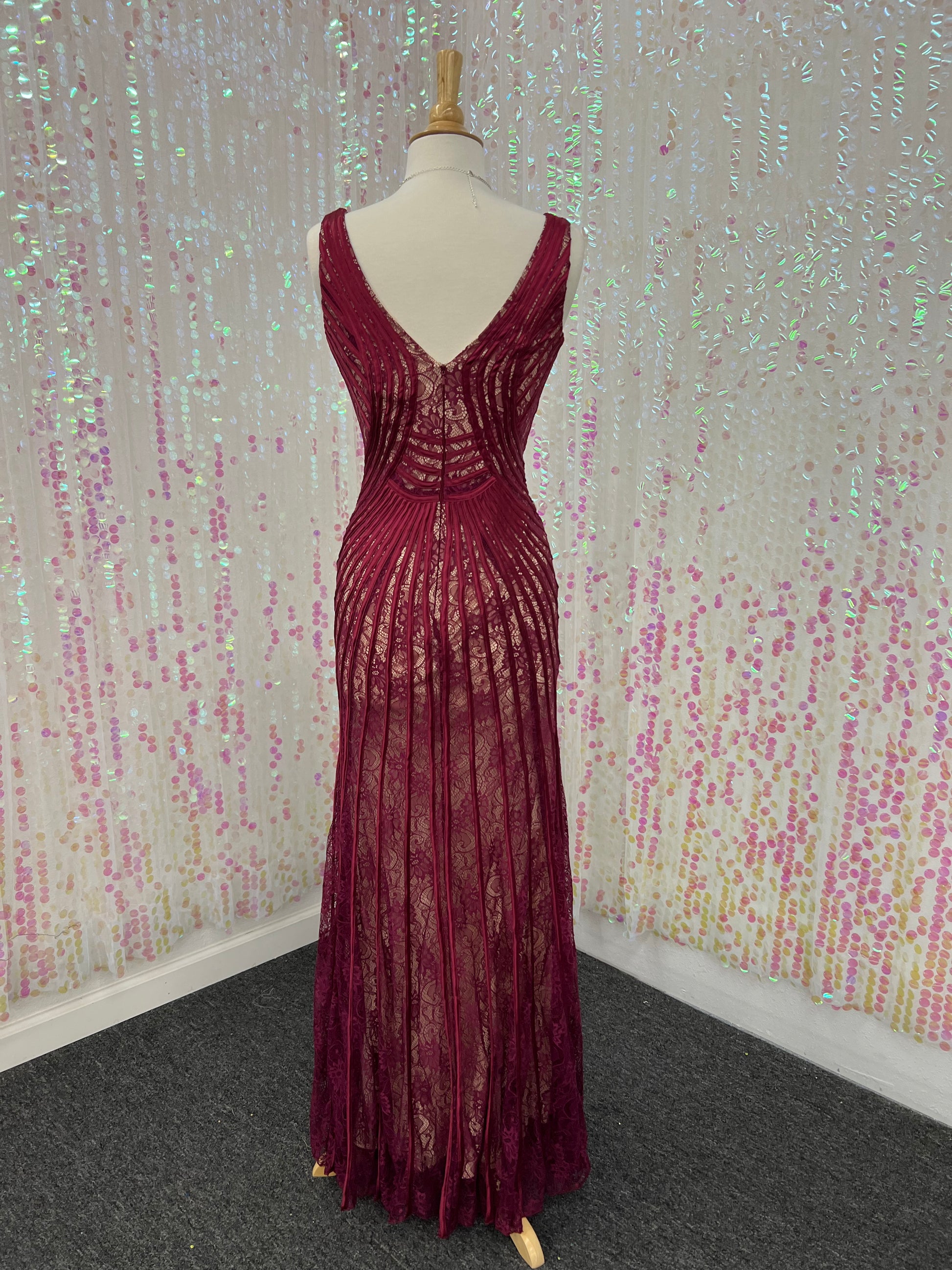 Lily's Lace Burgundy Lace Dress with Nude Mesh FIES5303 – Lily's Seaside Boutique