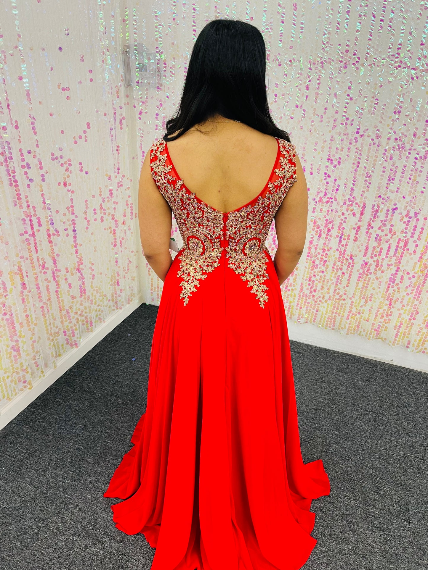 Lily’ True Red gown with gold appliqués Fies10194