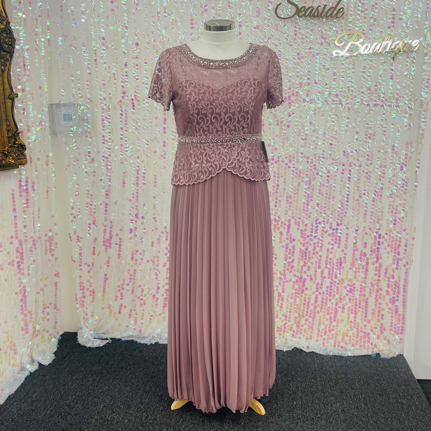 Lily’s Mauve long dress Ev3170