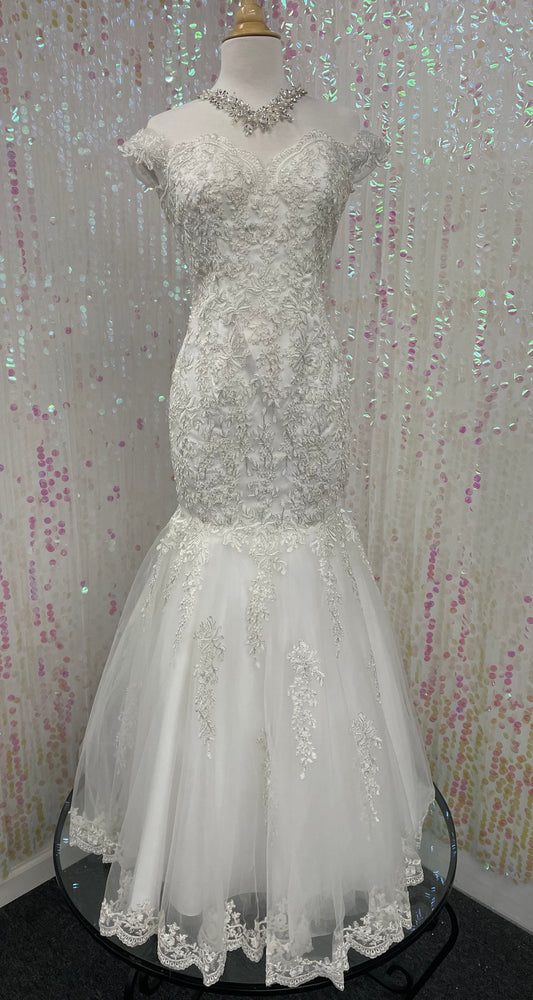 Lily’s Off white Wedding Dress CY704